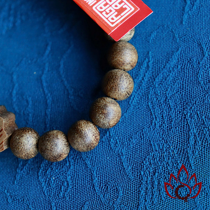 Vòng Trầm Hương Hạt Tròn | Charm Hoa Sen | 8 Ly | Trầm Tốc Kiến Tự Nhiên